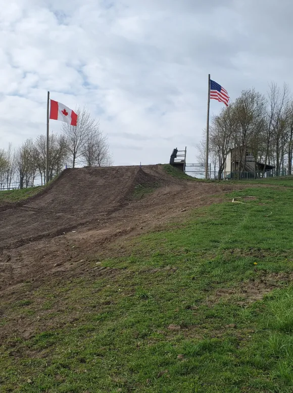 Area 51 Motocross photo 3