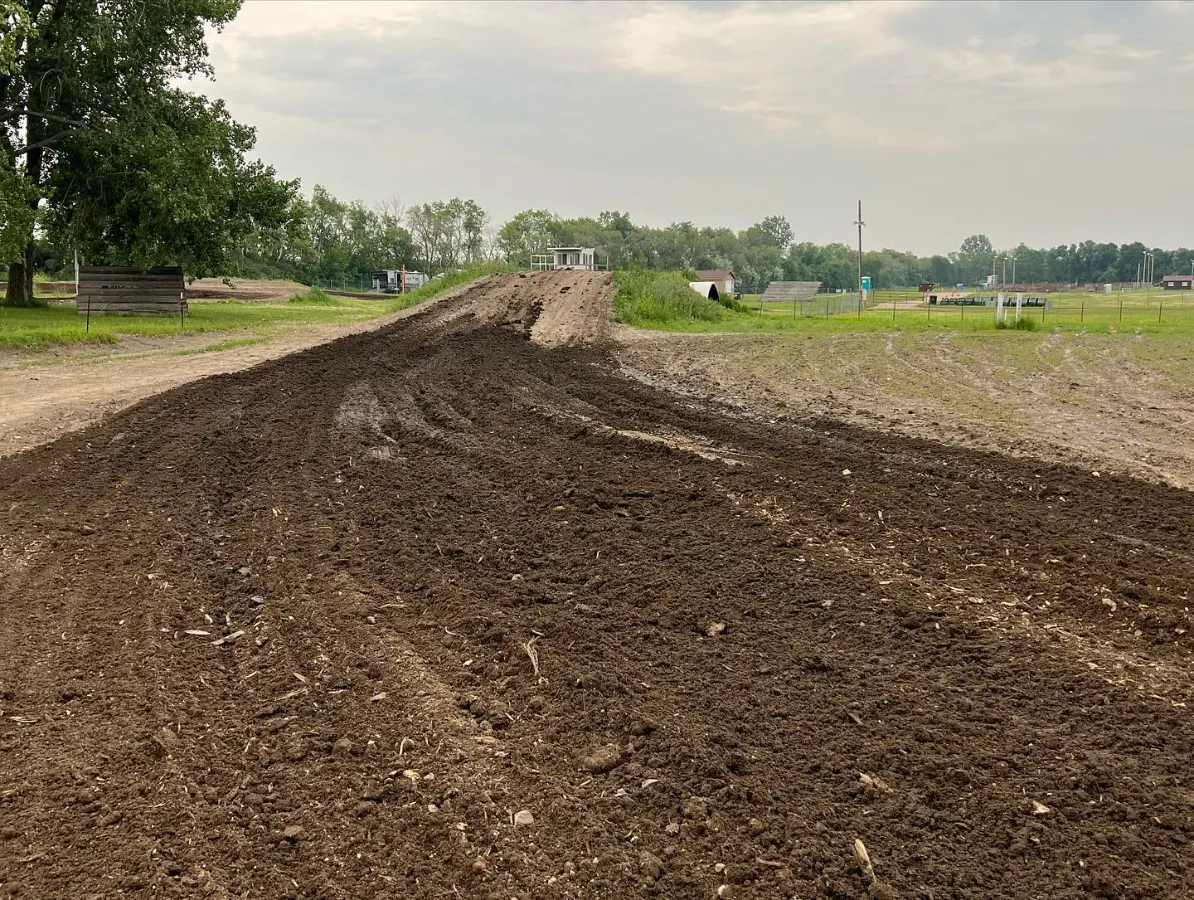 Dakota Motocross photo 2