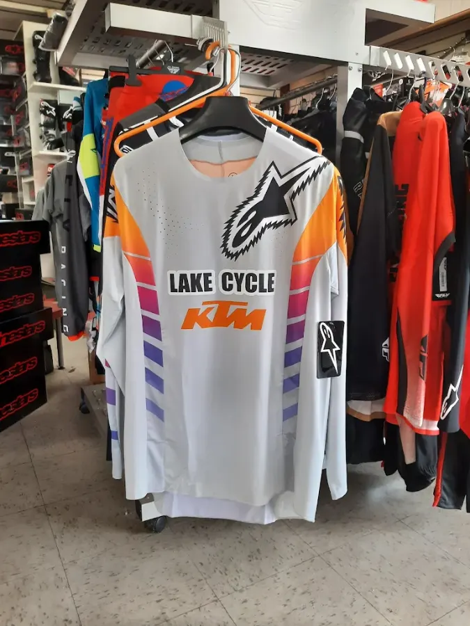 Lake Cycle photo 1