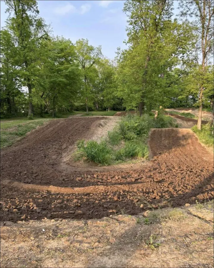 Muddy Waters MX photo 3