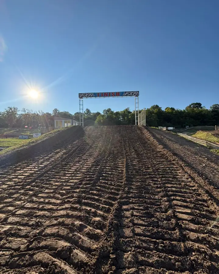 Tomahawk MX photo 2